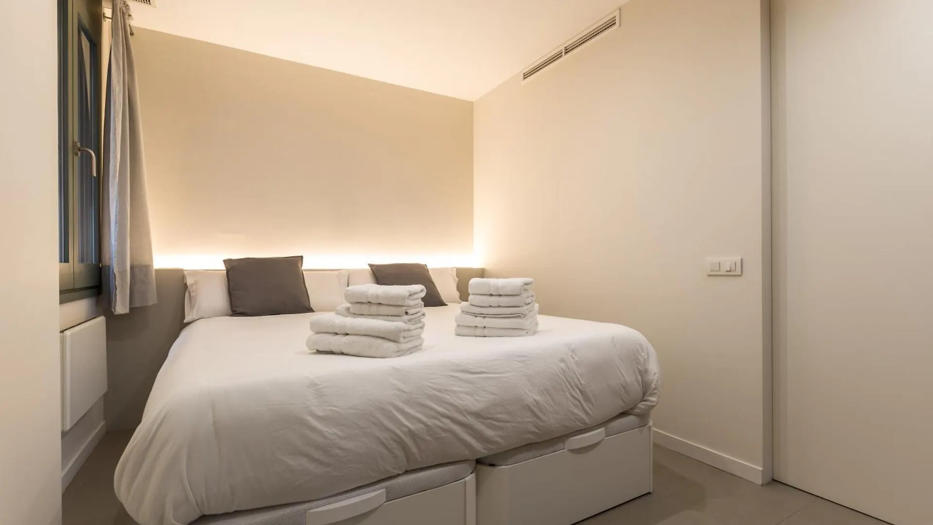 Let'S Live Barcelona Apartment 0*,  Spain