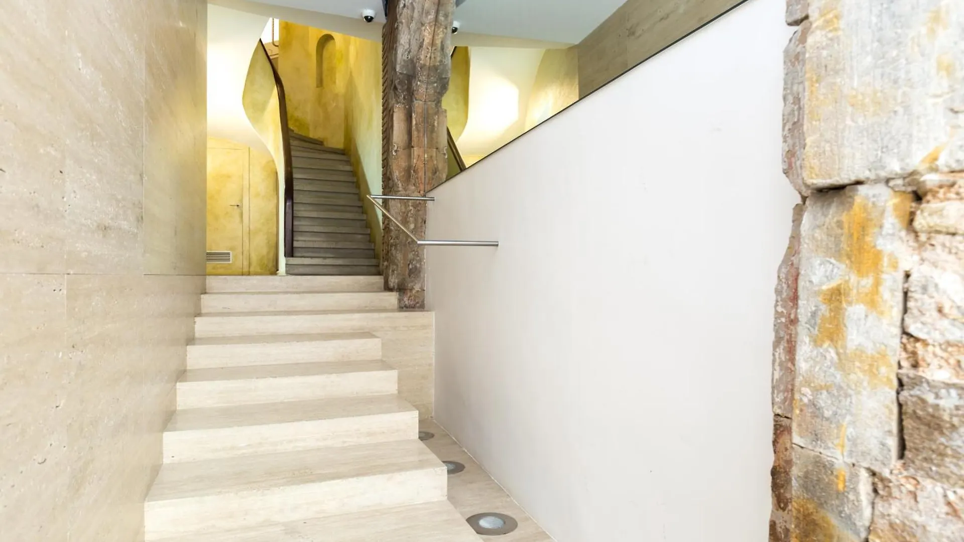 Let'S Live Barcelona Apartment 0*,  Spain