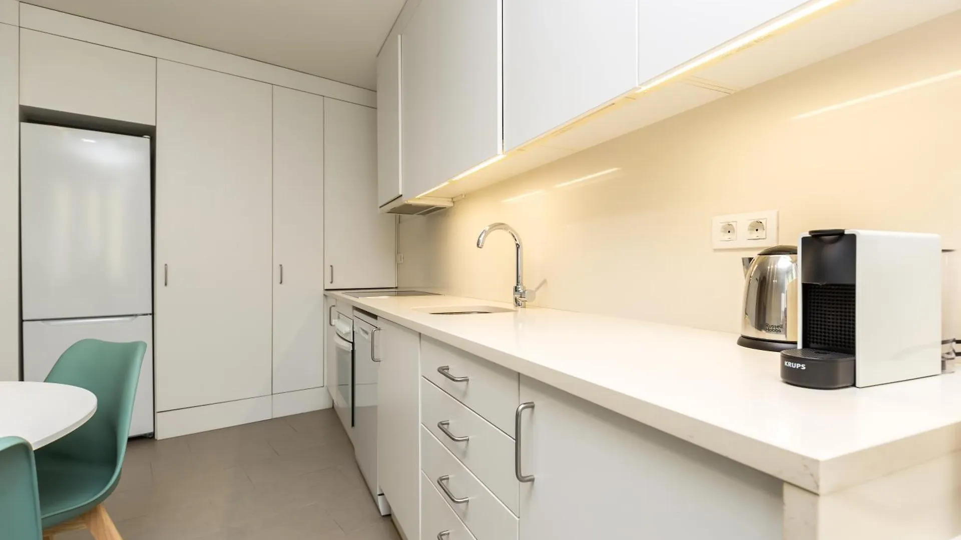 Let'S Live Barcelona Apartment 0*,  Spain